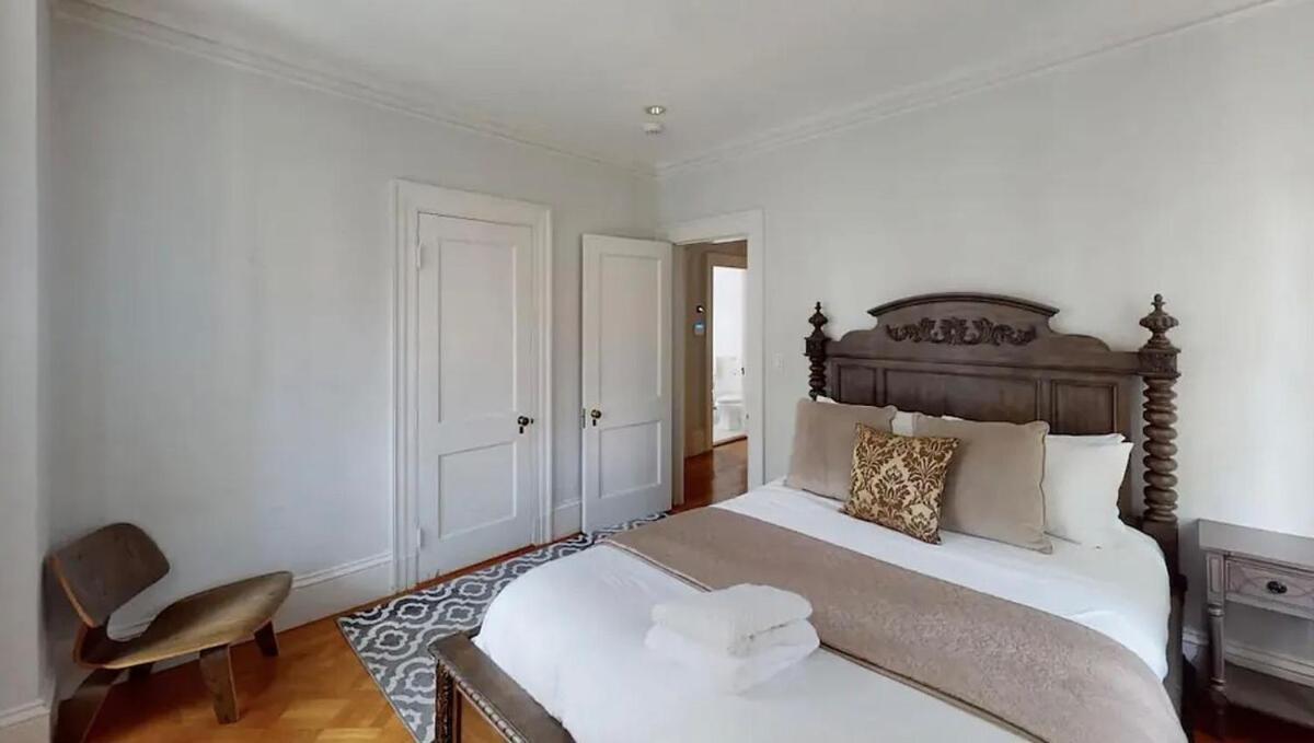 Gorgeous 5 Bedroom Boston Home Chestnut Hill Esterno foto